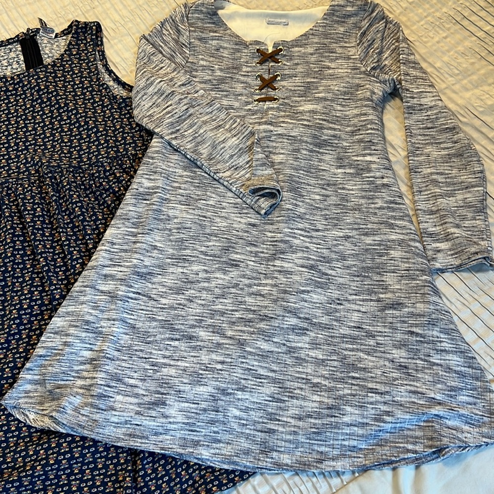 🟢 BUNDLE 2 ITEMS for 20$ - Girls DRESS Bundle Size 6 - Picture 2 of 10